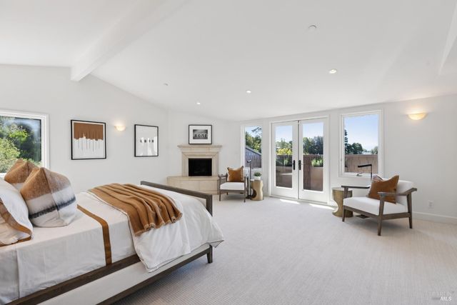 25 Mark Ter, Tiburon, CA 94920