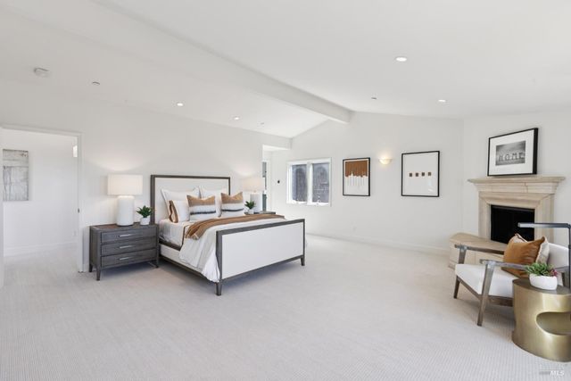 25 Mark Ter, Tiburon, CA 94920