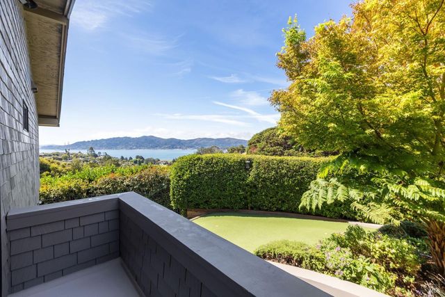 25 Mark Ter, Tiburon, CA 94920