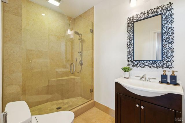 25 Mark Ter, Tiburon, CA 94920