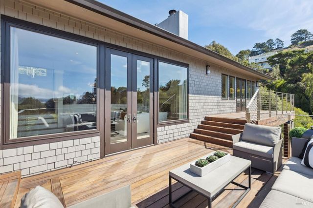25 Mark Ter, Tiburon, CA 94920
