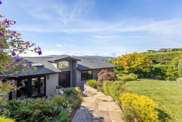 25 Mark Ter, Tiburon, CA 94920