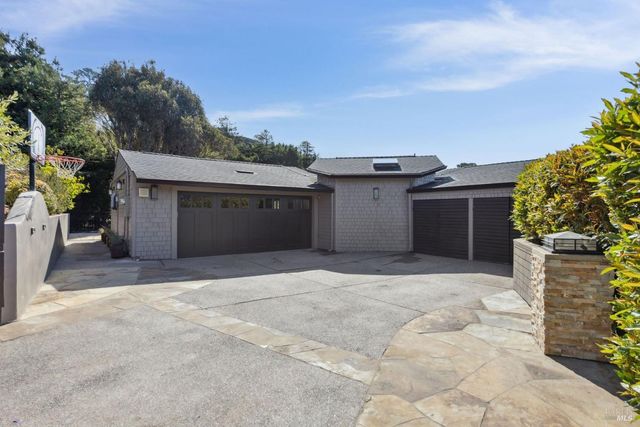 25 Mark Ter, Tiburon, CA 94920