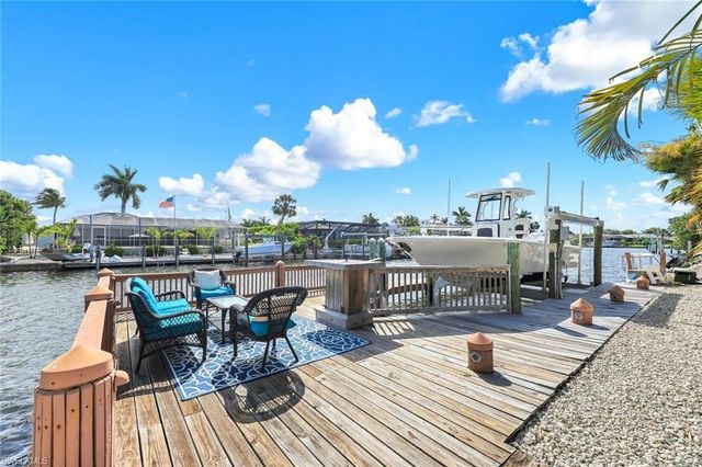 785 Willow CT, Marco Island, FL 34145