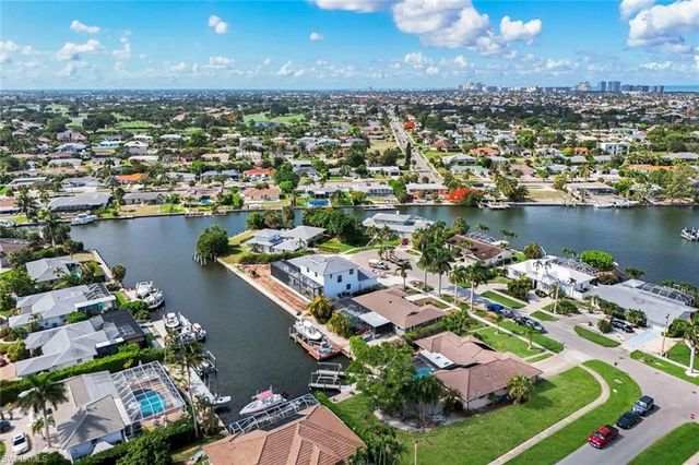 785 Willow CT, Marco Island, FL 34145