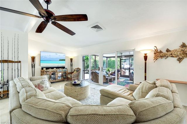 785 Willow CT, Marco Island, FL 34145