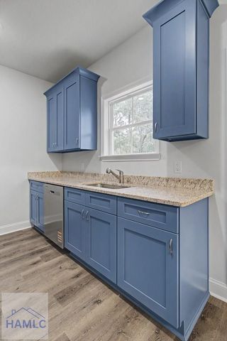 205 - B Bagley Avenue, Hinesville, GA 31313