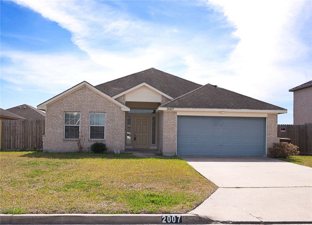 2007 Margaret Ln, Kingsville, TX 78363
