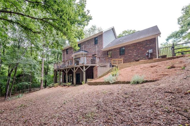 2448 Glen Cove Way, High Point, NC 27265