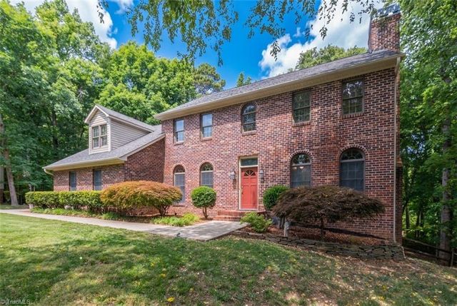 2448 Glen Cove Way, High Point, NC 27265