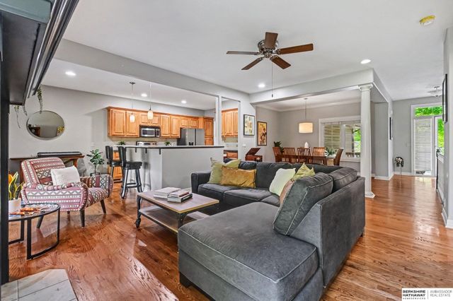 7153 N 115th Street, Omaha, NE 68142