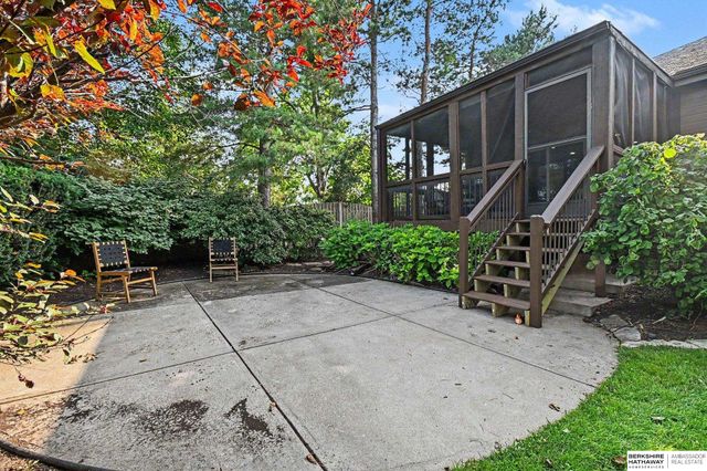 7153 N 115th Street, Omaha, NE 68142