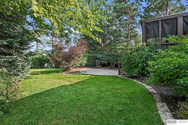 7153 N 115th Street, Omaha, NE 68142