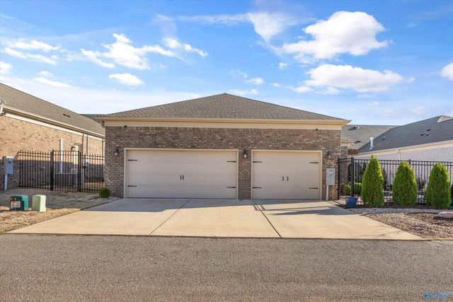 28955 Bungalow Lane NW, Madison, AL 35756