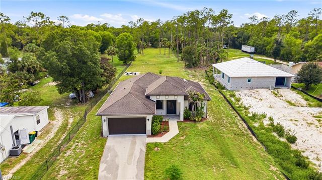 255 Everglades BLVD S, Naples, FL 34117