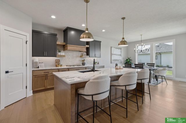 3321 S 212th Street, Elkhorn, NE 68022