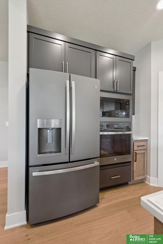 3321 S 212th Street, Elkhorn, NE 68022