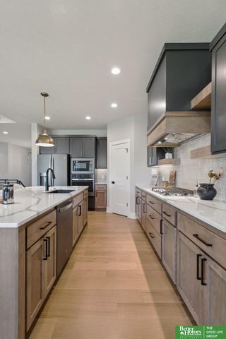 3321 S 212th Street, Elkhorn, NE 68022