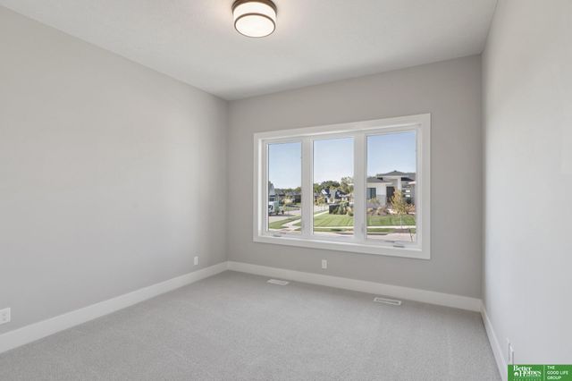 3321 S 212th Street, Elkhorn, NE 68022