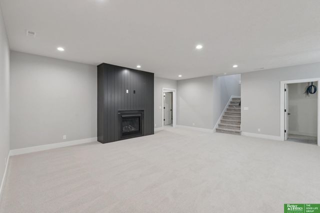 3321 S 212th Street, Elkhorn, NE 68022