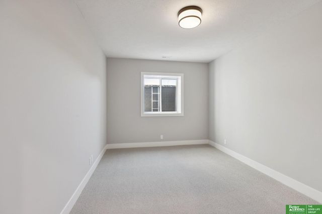 3321 S 212th Street, Elkhorn, NE 68022