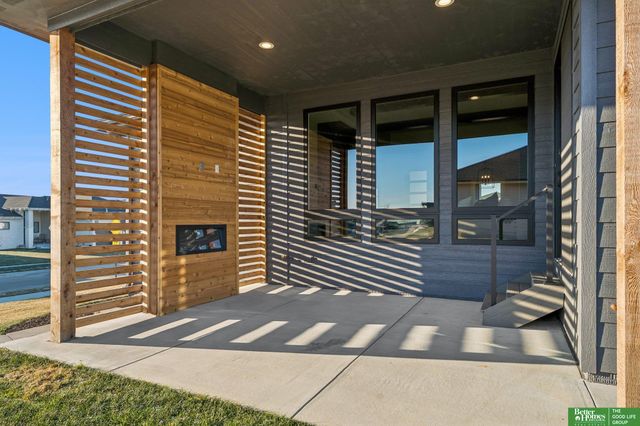 3321 S 212th Street, Elkhorn, NE 68022