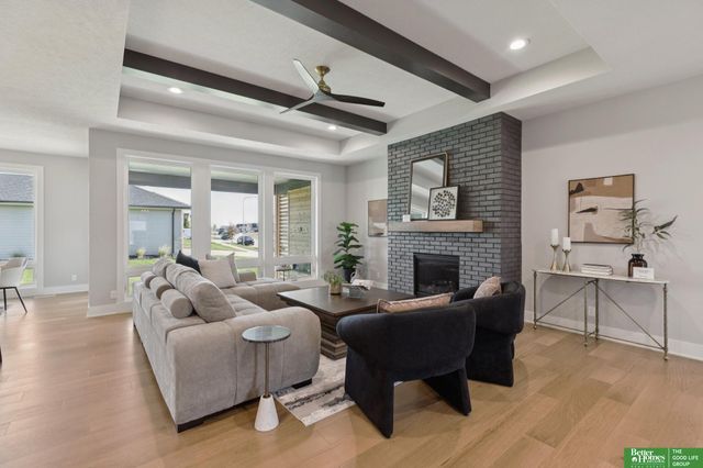 3321 S 212th Street, Elkhorn, NE 68022