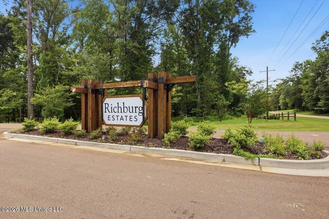 129 Richburg Court, Pearl, MS 39208