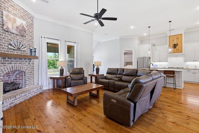 129 Richburg Court, Pearl, MS 39208