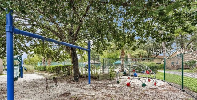 58 Pine Burr Road 58, Hilton Head Island, SC 29926