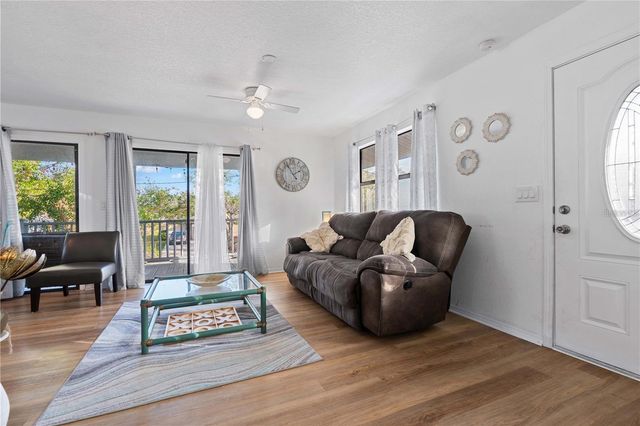 1244 31ST AVENUE E, Bradenton, FL 34208