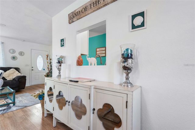 1244 31ST AVENUE E, Bradenton, FL 34208