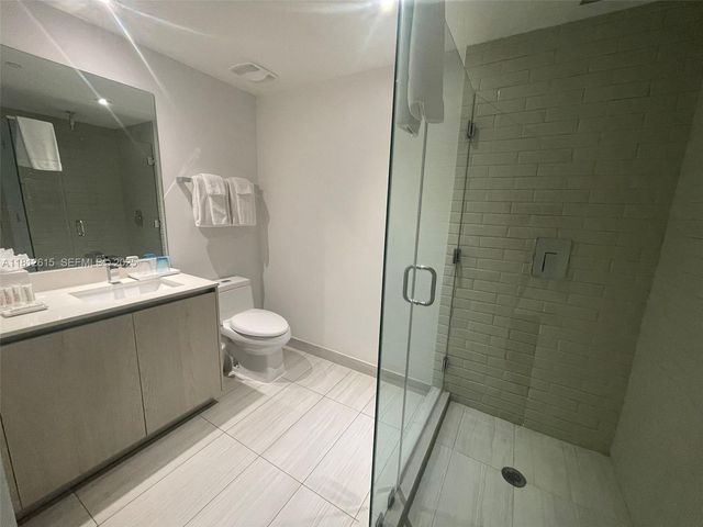 4010 S Ocean Drive R1705, Hollywood, FL 33019