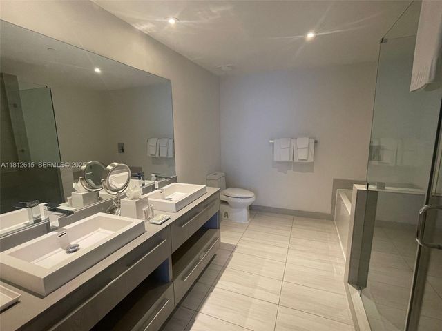 4010 S Ocean Drive R1705, Hollywood, FL 33019