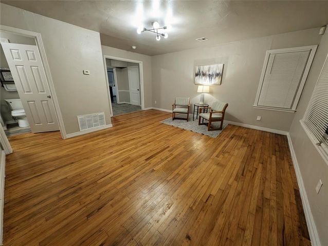 1009 Stansell Drive, Midwest City, OK 73110