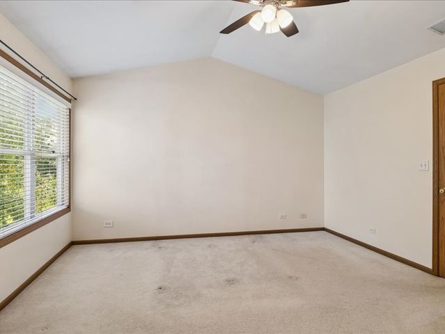 980 Sheridan Circle 980, Naperville, IL 60563