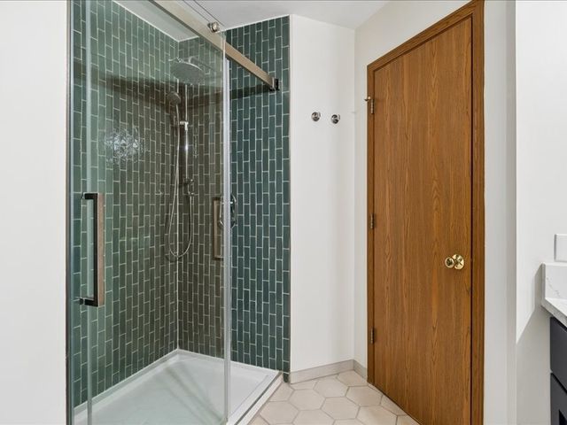 980 Sheridan Circle 980, Naperville, IL 60563