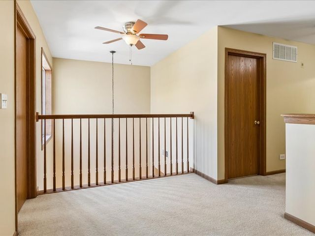 980 Sheridan Circle 980, Naperville, IL 60563
