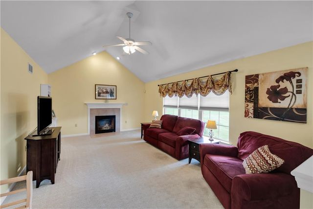 835 Rebecca Lane, Upper Macungie Twp, PA 18069