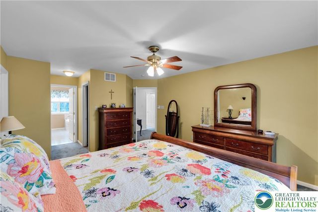 835 Rebecca Lane, Upper Macungie Twp, PA 18069