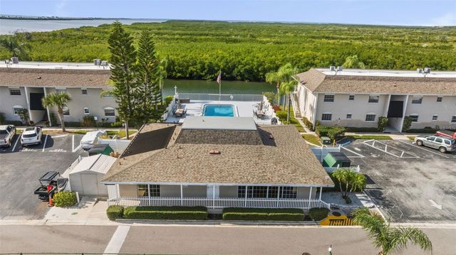 8806 BAY POINTE DRIVE 206, Tampa, FL 33615