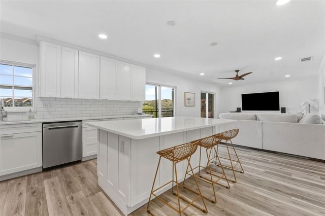 8806 BAY POINTE DRIVE 206, Tampa, FL 33615