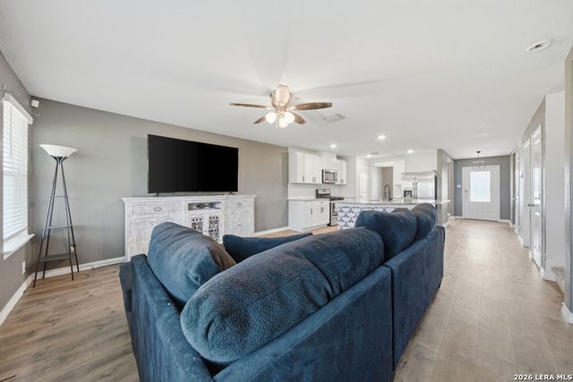 4014 FORT PALMER BLVD, St Hedwig, TX 78152