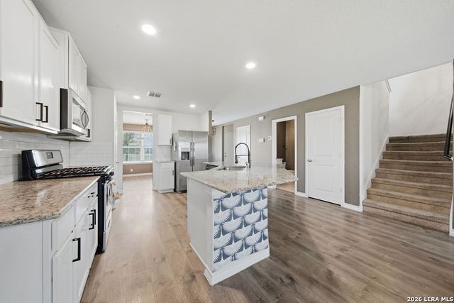 4014 FORT PALMER BLVD, St Hedwig, TX 78152