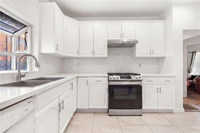 433 W 55th, Los Angeles, CA 90037