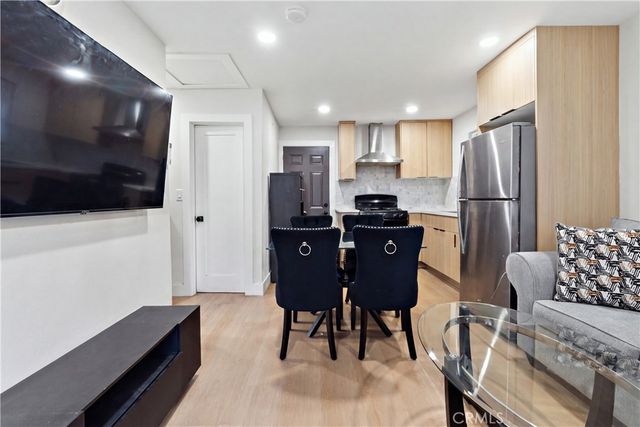 433 W 55th, Los Angeles, CA 90037