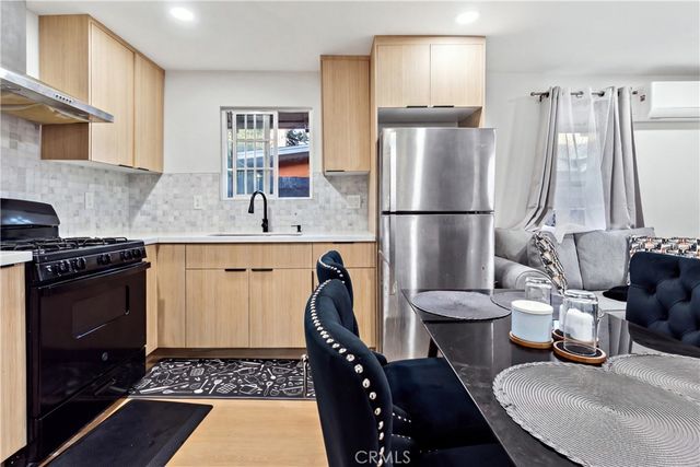 433 W 55th, Los Angeles, CA 90037