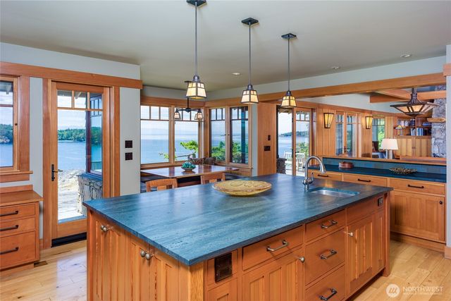 481 Grimes Riker Lane, Lopez Island, WA 98261