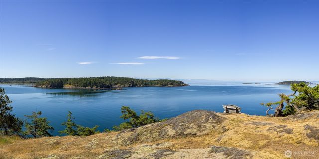 481 Grimes Riker Lane, Lopez Island, WA 98261