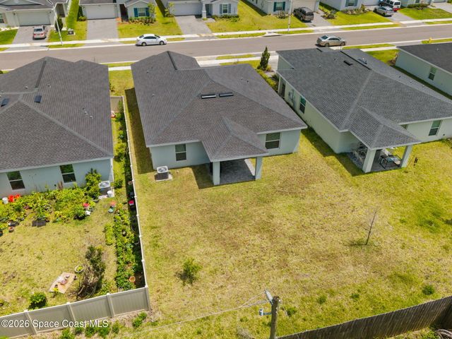 826 Dockside Drive SW, Palm Bay, FL 32908